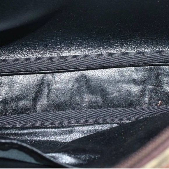 Vintage Burberry Clutch Bag - Picture 14 of 16